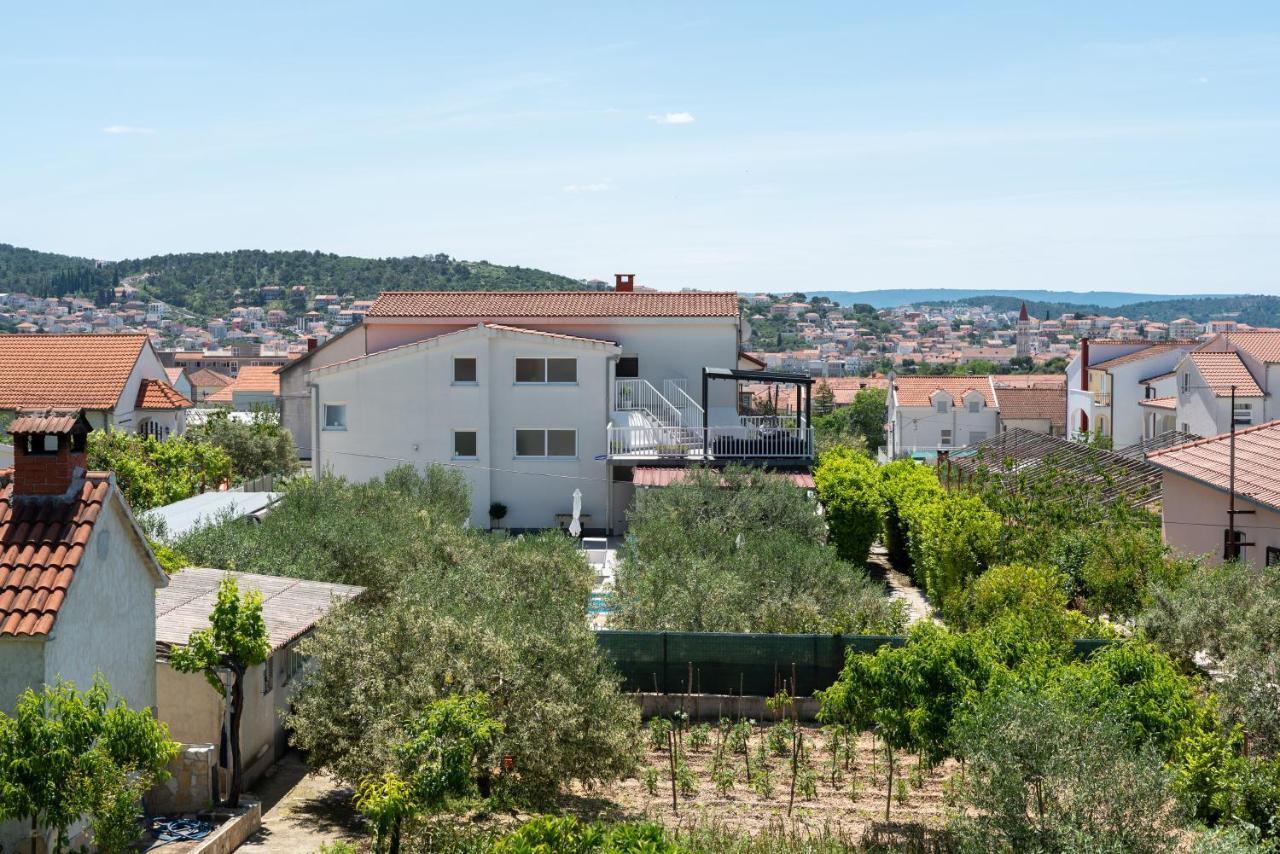 Apartmani Ville Vengo トロギール エクステリア 写真