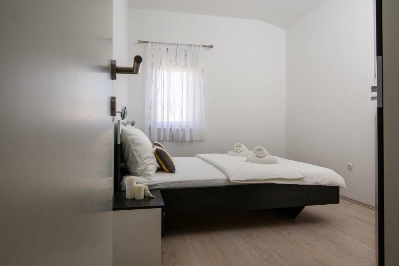 Apartmani Ville Vengo トロギール エクステリア 写真