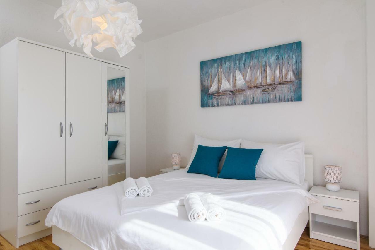 Apartmani Ville Vengo トロギール エクステリア 写真